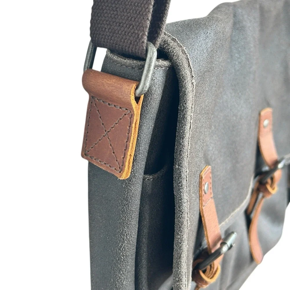 Jack‎ Georges Voyager Dakota Messenger Bag Leather Office Commute Academia NWT